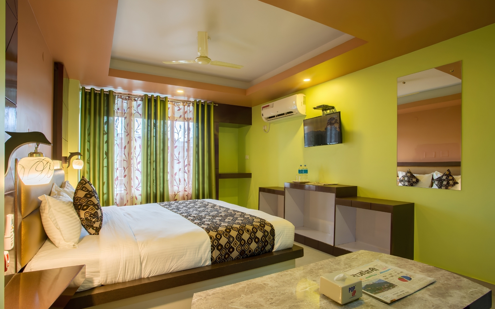 Deluxe Room at Hotel New Anand